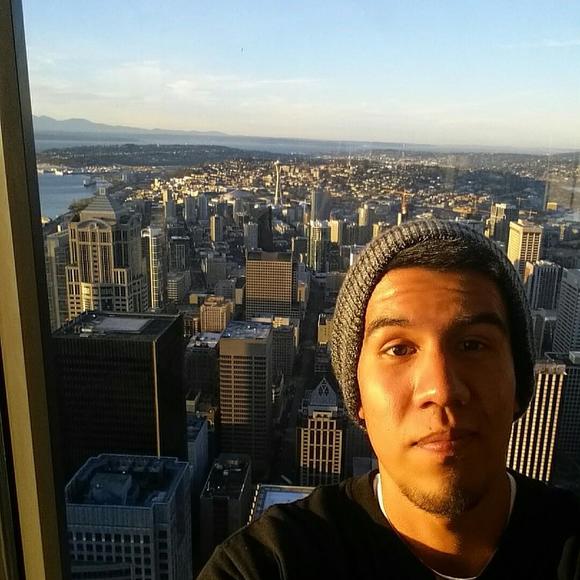 Profile Picture of Michael Melgoza (@melgoza17) on Poshmark