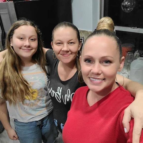 Profile Picture of Ashley Candelmo (@treywinning) on Poshmark