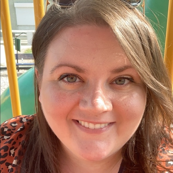 Profile Picture of Megan Fleener (@meganfleener90) on Poshmark