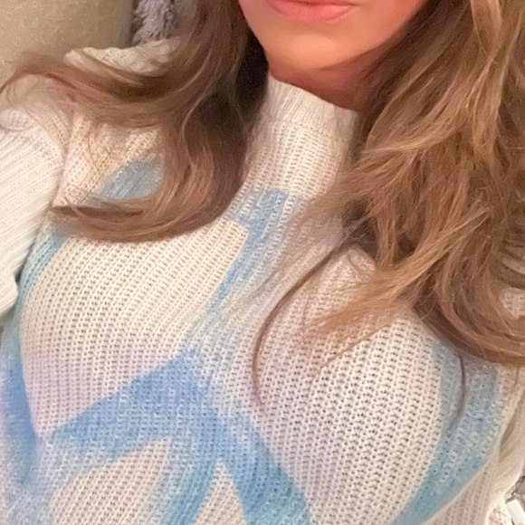 Profile Picture of Jeanne Basone (@jeannebasone) on Poshmark