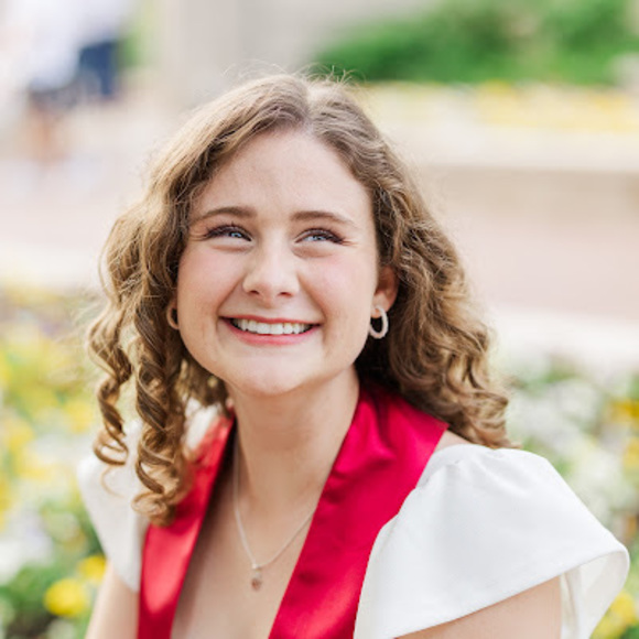 Profile Picture of Alexis Qualters (@alexisqualters) on Poshmark