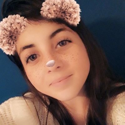 Profile Picture of 🍒 (@MelDemczuk) on Twitter