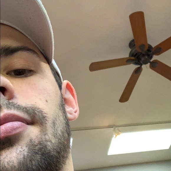 Profile Picture of Sam Walters (@samwalters11) on Poshmark
