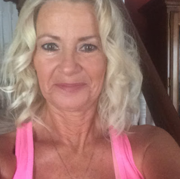 Profile Picture of Bonnie Oehlers (@boehlers52) on Poshmark