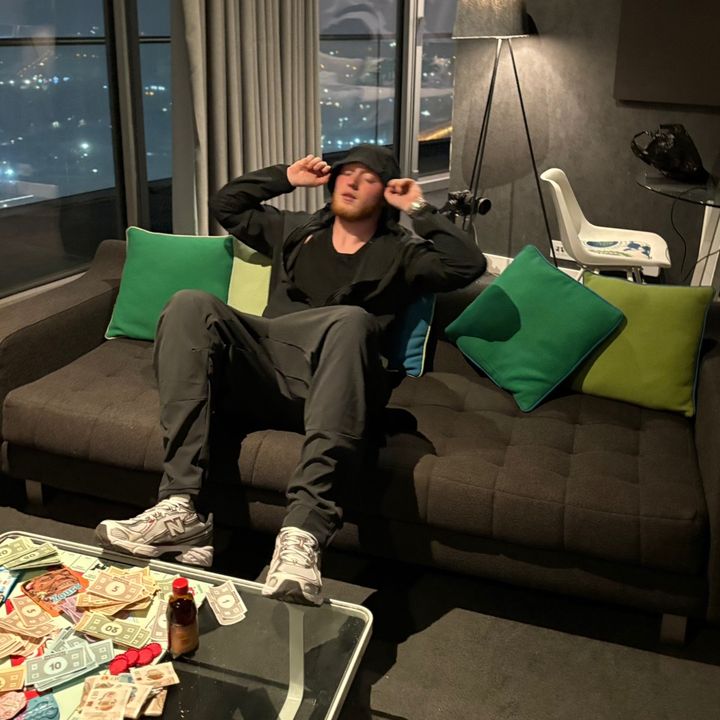 Profile Picture of HUGO (@hugocheatsthematrix) on Tiktok