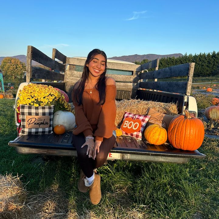 joanna - Tiktok Profile Picture of joanna (@joannabj10) on Tiktok