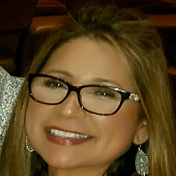 Profile Picture of Sheila Wynne (@58saw58) on Poshmark