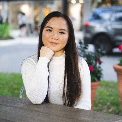 Profile Picture of Julia Nguyen (@julia_nguyen110) on Twitter