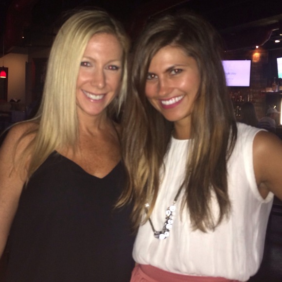 Profile Picture of Ashley Yoder (@veryashley) on Poshmark