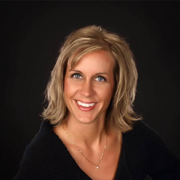 Profile Picture of Lisa Spicer (@lspice11) on Poshmark