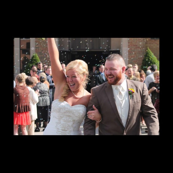 Katie Ridenour - Poshmark Profile Picture of Katie Ridenour (@ktridenour) on Poshmark