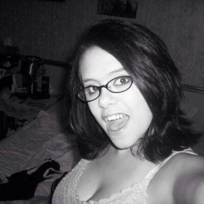 Profile Picture of Amber Dee Claussen (@amberdeegrah) on Twitter