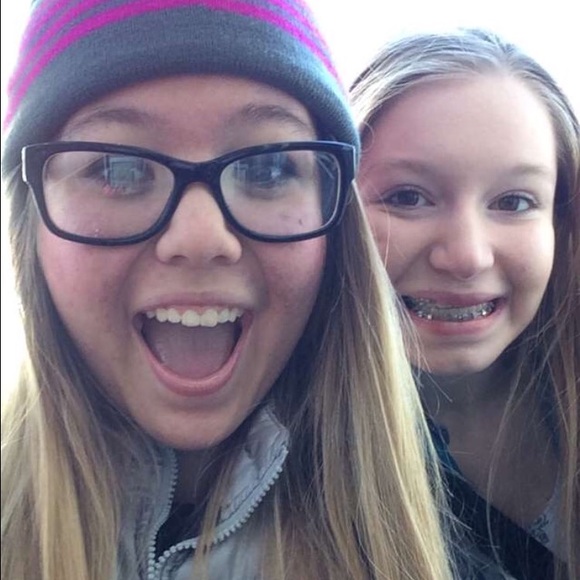 Profile Picture of Kaitlyn Burback (@kaitlynburback) on Poshmark