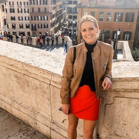 Profile Picture of Samantha Hiller (@slamshiller) on Pinterest