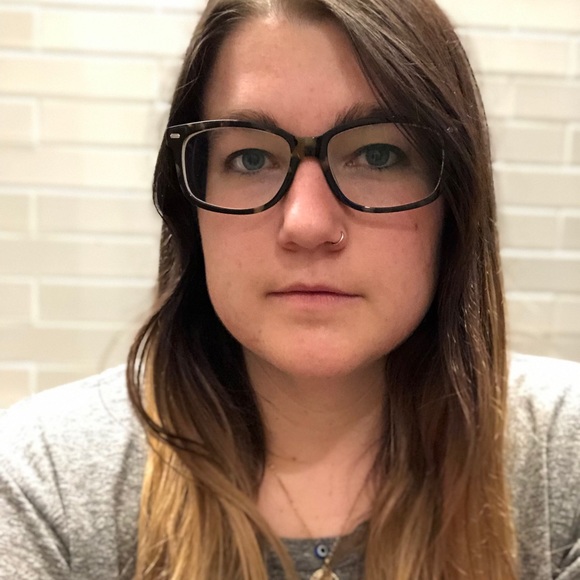 Profile Picture of Jessie Hart (@spookyhart) on Poshmark