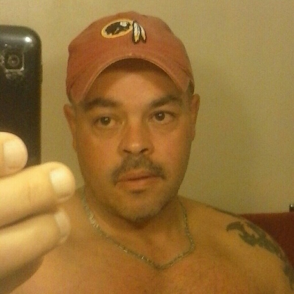 Stephen Arruda - Poshmark Profile Picture of Stephen Arruda (@stephenarruda) on Poshmark