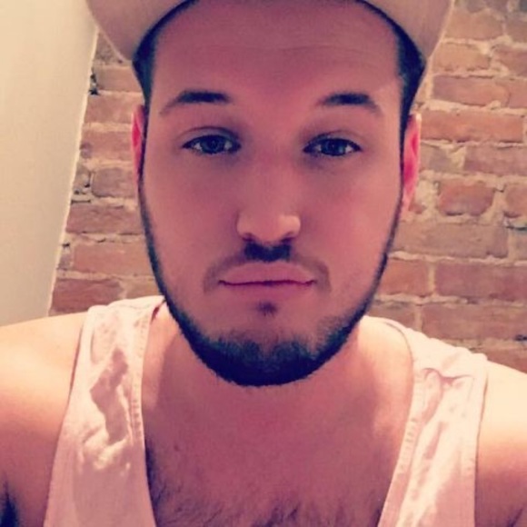 Profile Picture of Carl Baldwin (@carl_baldwin_15) on Poshmark