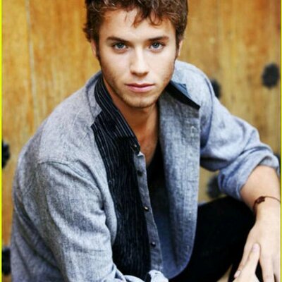 Profile Picture of Jeremy William (@JeremyWilliamB_) on Twitter