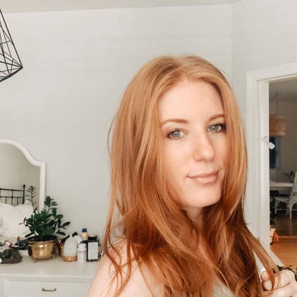 Profile Picture of Katherine Cambridge-scott (@cambkath901) on Poshmark
