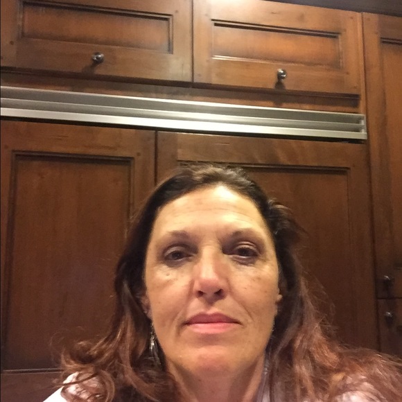Profile Picture of Rita Ayers (@ayersmr) on Poshmark