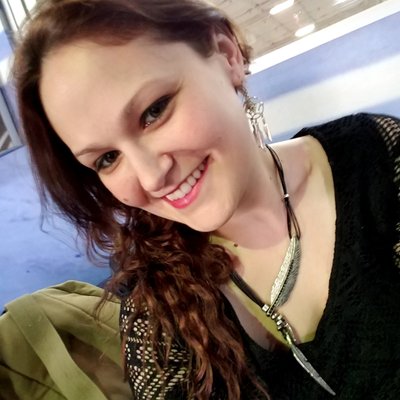 Profile Picture of Hadassah Levin (@BibliophileMax) on Twitter