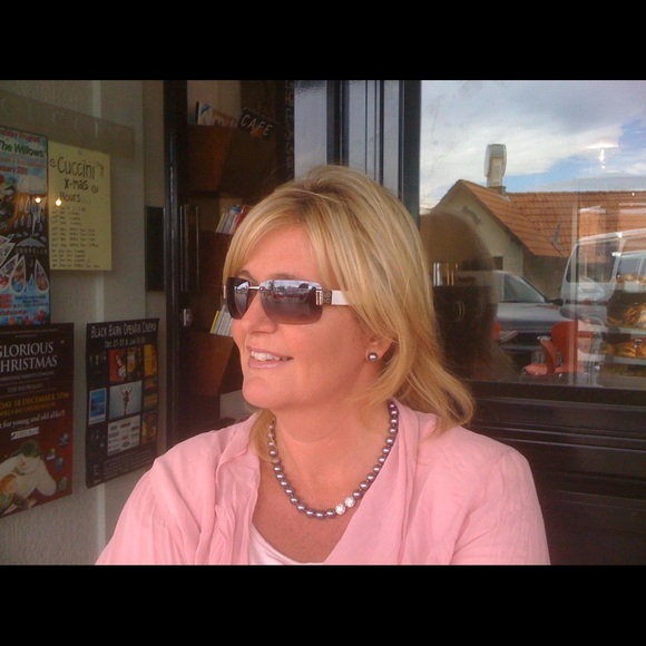 Profile Picture of Cheryl Jervis (@cheryljervis) on Poshmark