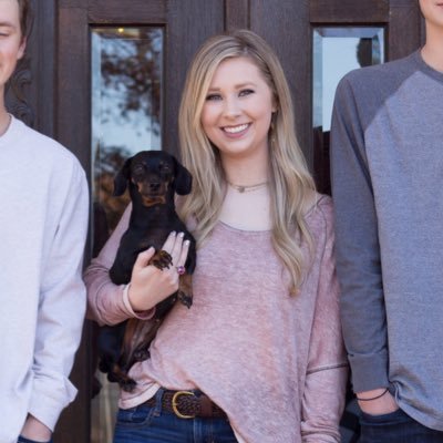 Profile Picture of Merideth Adams Treadaway (@meridethadams) on Twitter