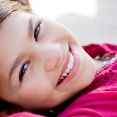 Profile Picture of Maya Richards (@nadia4lyf) on Twitter