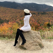 Profile Picture of Emily Quinn (@emsquin) on Youtube