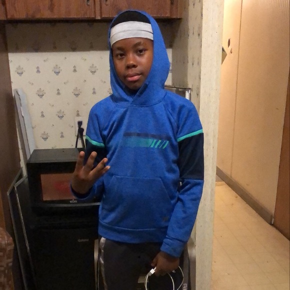 Profile Picture of Geramiah Lewis (@cmb_steppa) on Poshmark