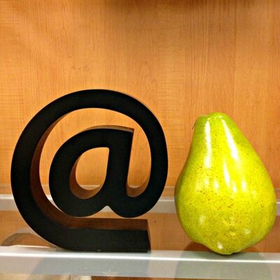 Profile Picture of Samantha Tananbaum (@lapetitepear) on Twitter