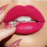 Profile Picture of Tag A Friend&Share This Page! (@make.up.vines) on Instagram