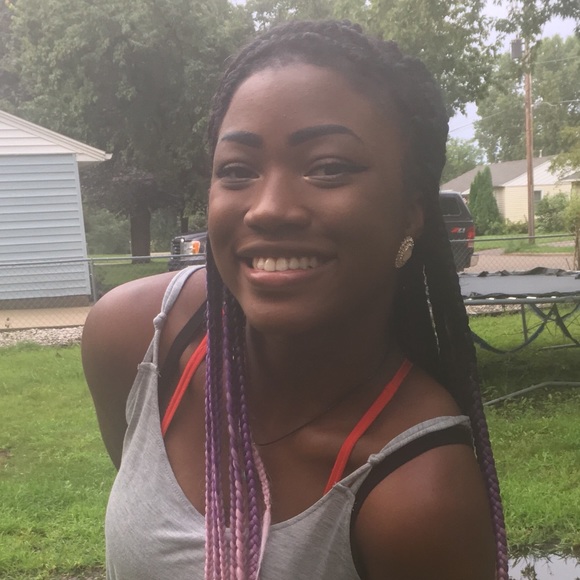 Profile Picture of Dora Ogunkanbi (@millroc4) on Poshmark
