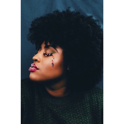 Profile Picture of  🌻Valesia Travis 🌻 (@sunflower_chile) on Twitter