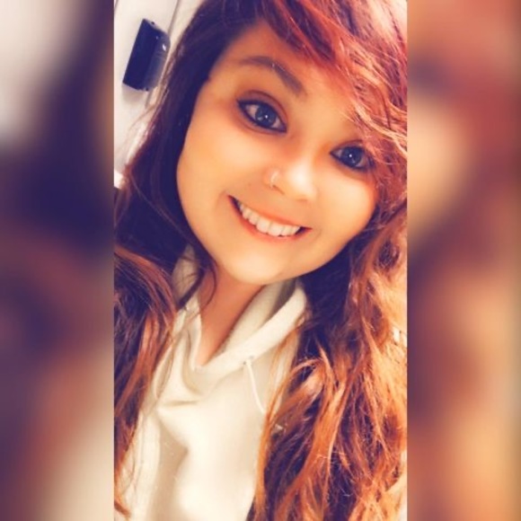 Profile Picture of Megan Hales (@meganhales131) on Poshmark