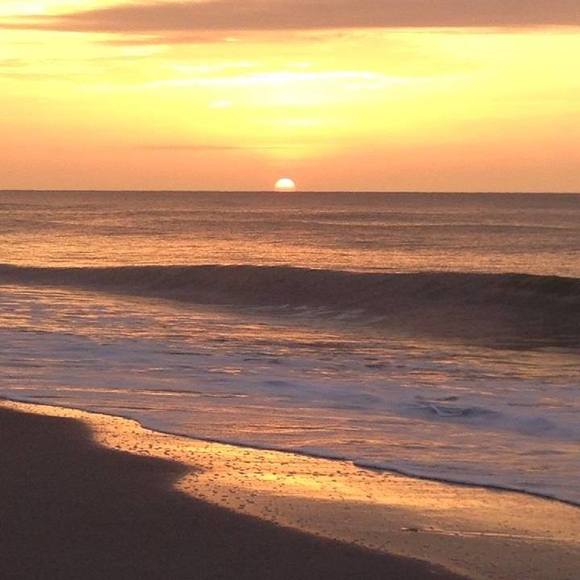 Profile Picture of Kim Seltzer (@kimseltzer) on Poshmark