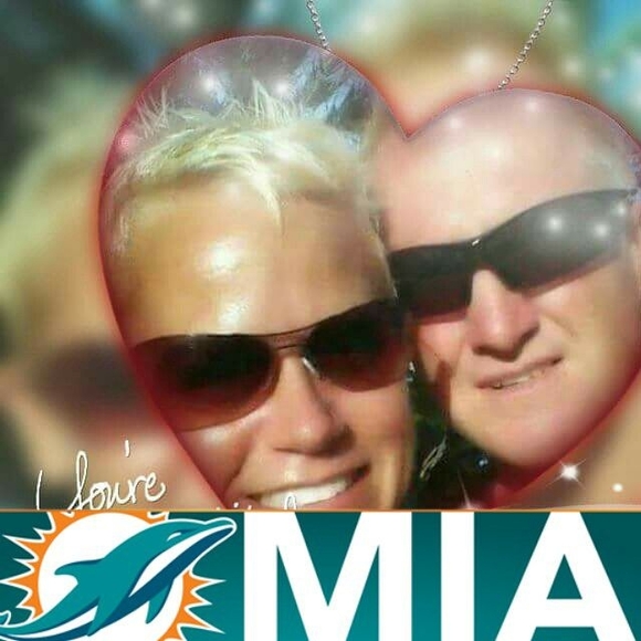 Profile Picture of Stacy Robb (@tigger777) on Poshmark