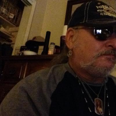 Profile Picture of Christopher Bolanos (@ChrisHippie67) on Twitter