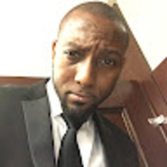 Profile Picture of Travis Kennedy (@traviskenned869) on Poshmark