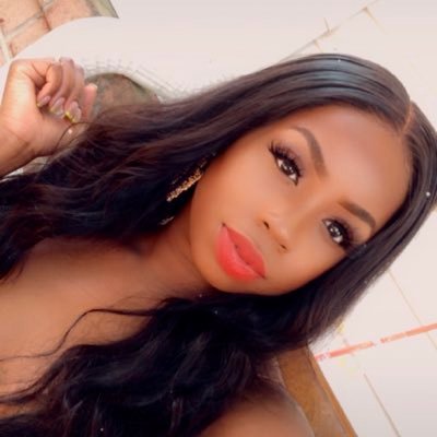 Profile Picture of Kelly Fakeland (@Toya_Boya101) on Twitter