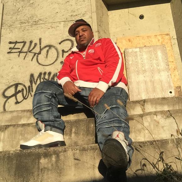 Profile Picture of Gregory Simpson (@gregorysimpson) on Poshmark