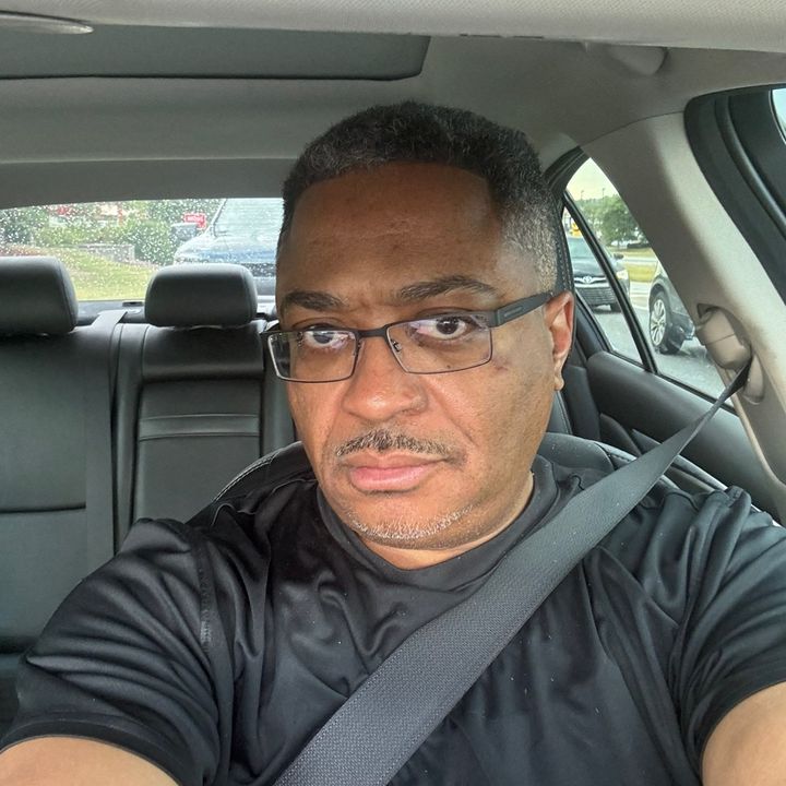 Profile Picture of darrellburch42 (@darenzo19142) on Tiktok