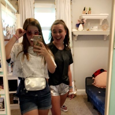 Profile Picture of Caroline Kaminski (@CarolineKamins7) on Twitter