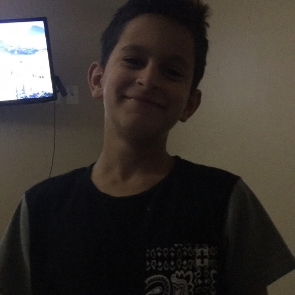 Profile Picture of Ankee Quintero (@ankee2008) on Poshmark