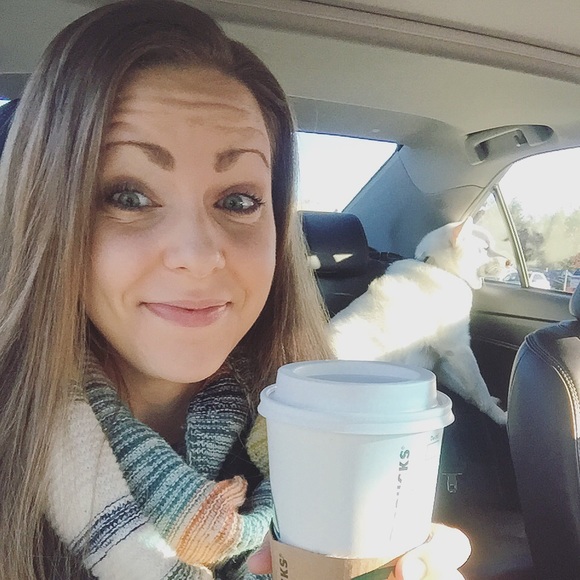 Profile Picture of Kristen Dickson (@kdickson7650) on Poshmark