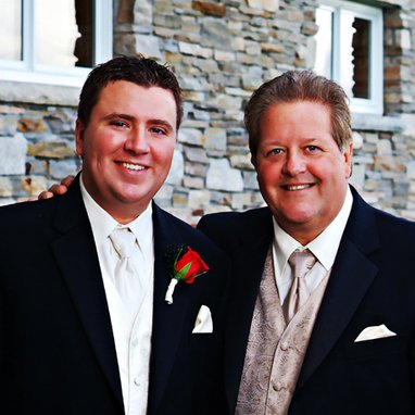 Profile Picture of Bruce & Josh Hudson (@Mystudiomentor) on Twitter