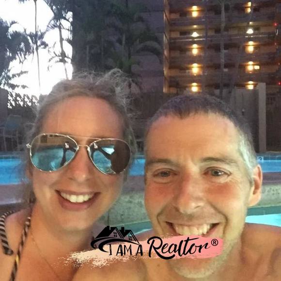 Profile Picture of Bethany Poppele (@bethanypoppele) on Poshmark