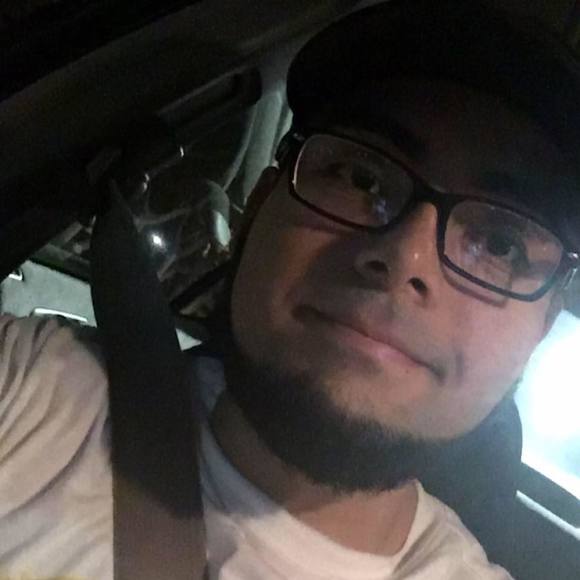 Profile Picture of Jesse Zamora (@jz_zamora) on Poshmark