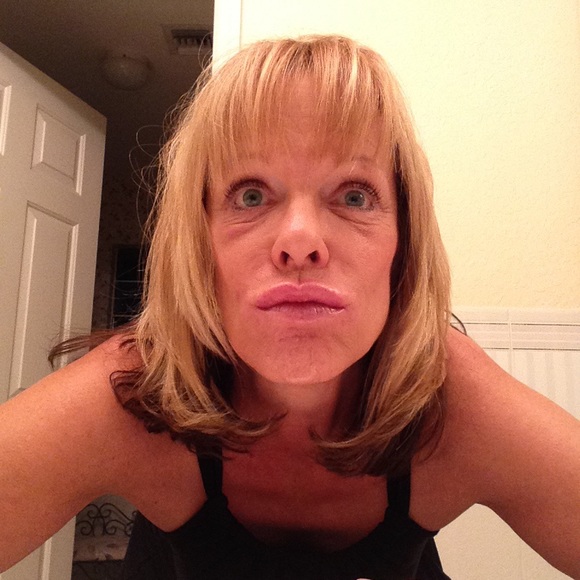 Profile Picture of Barbara Driver (@badriver954) on Poshmark