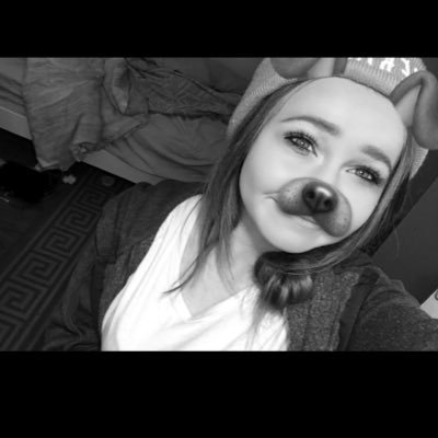 Profile Picture of Tasmin Swinnerton (@crystal_ivy4) on Twitter